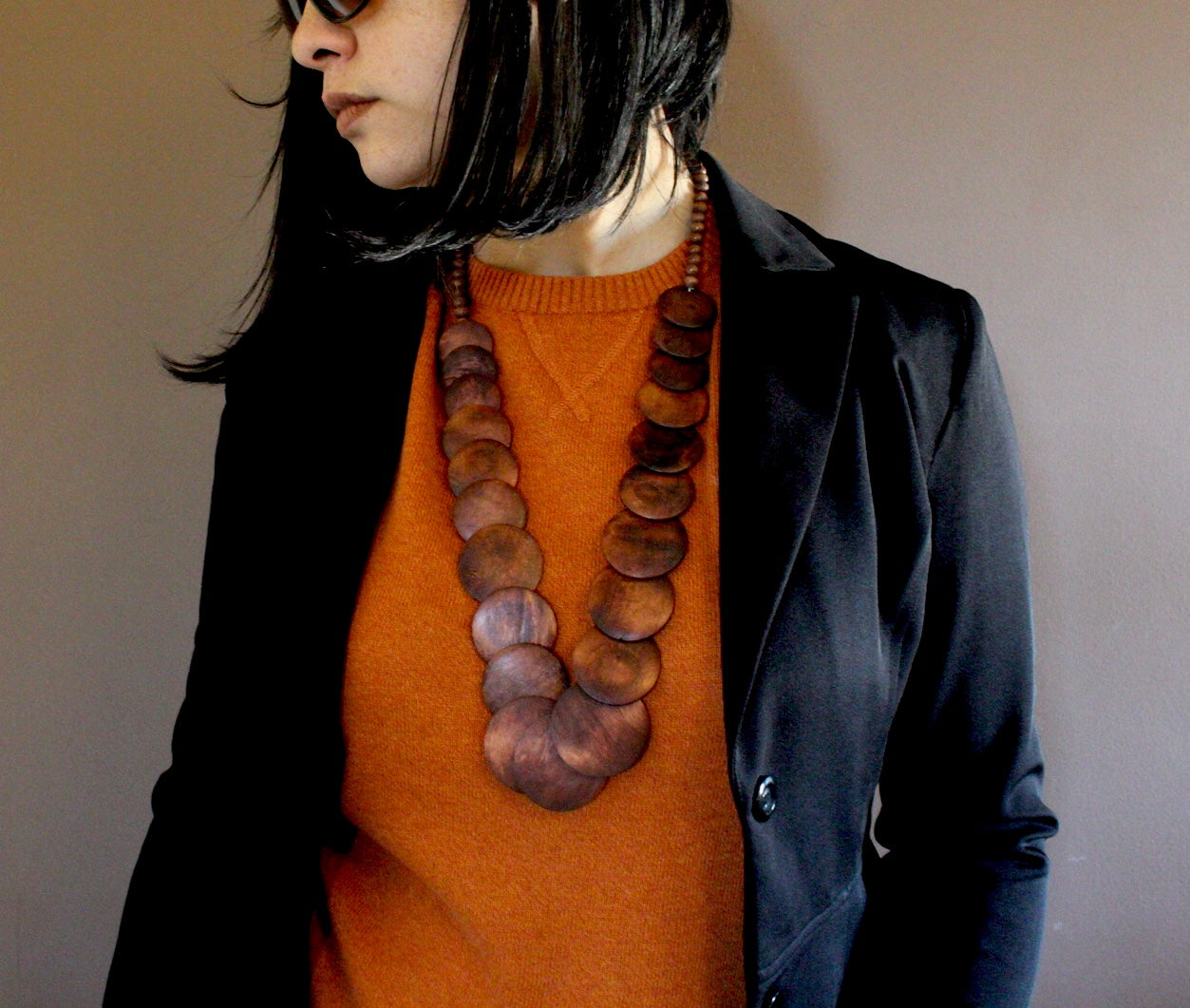 Round wood necklace